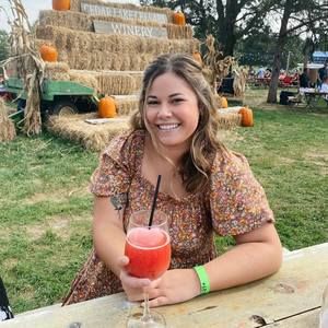 Meet your Posher, Emily